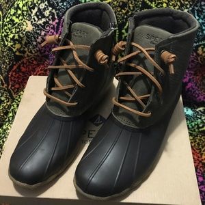 NWOT Sperry boots